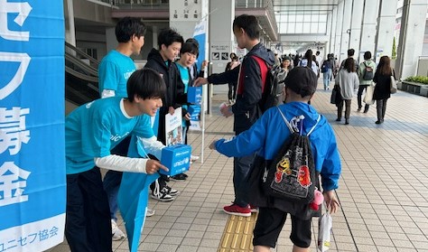 5月6日（火）バンテリンドーム連絡通路にてユニセフ募金活動を行いました